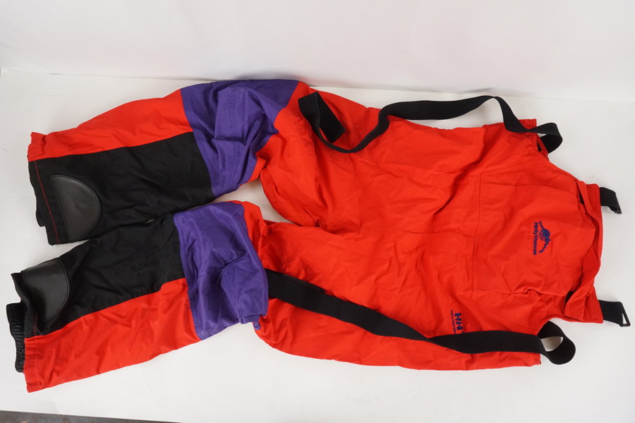 Helly Hansen överdragsbyxor.  A279