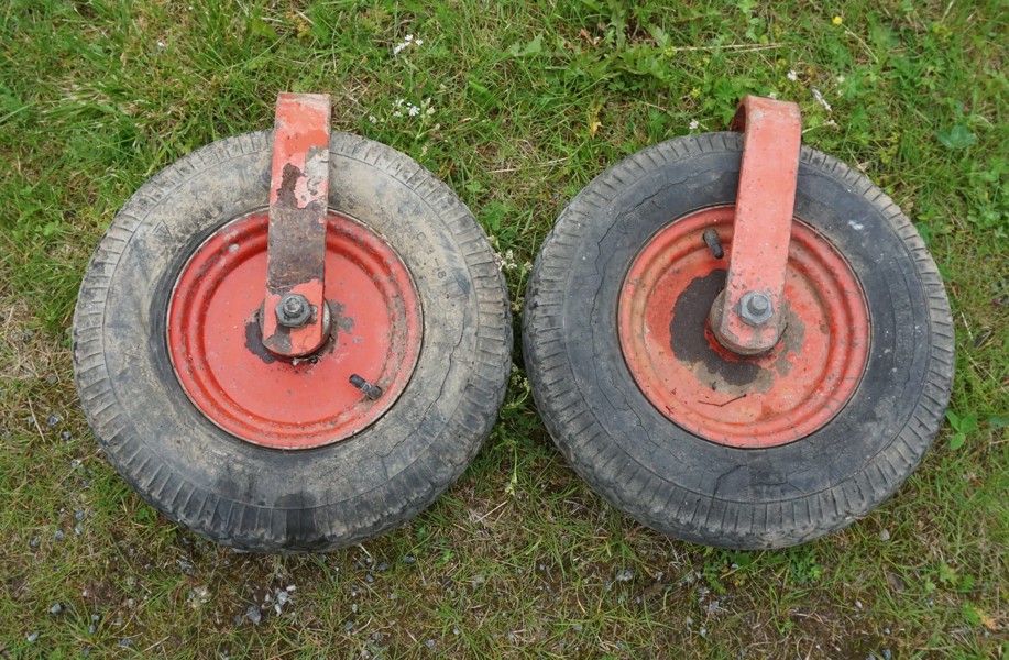 2st Hjul röda. B382