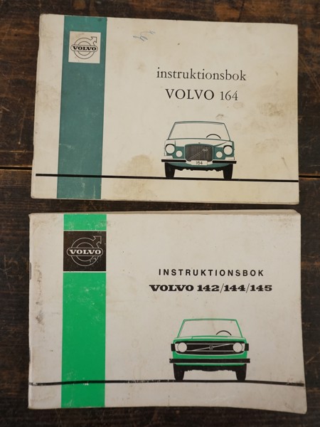 2st Volvo instruktionsböcker. A319