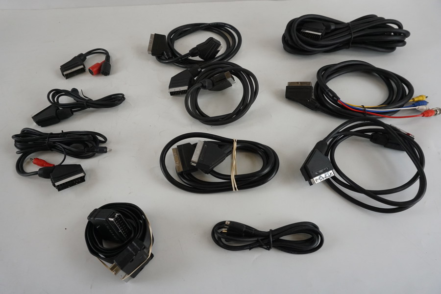 Diverse Scart kablar m.m. D155/