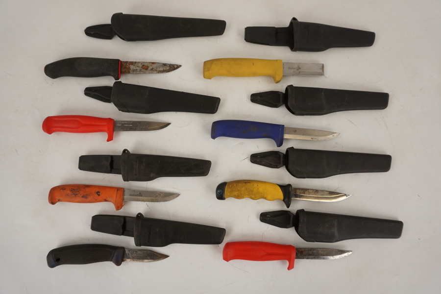 Diverse moraknivar Hultafors m.m. D70/