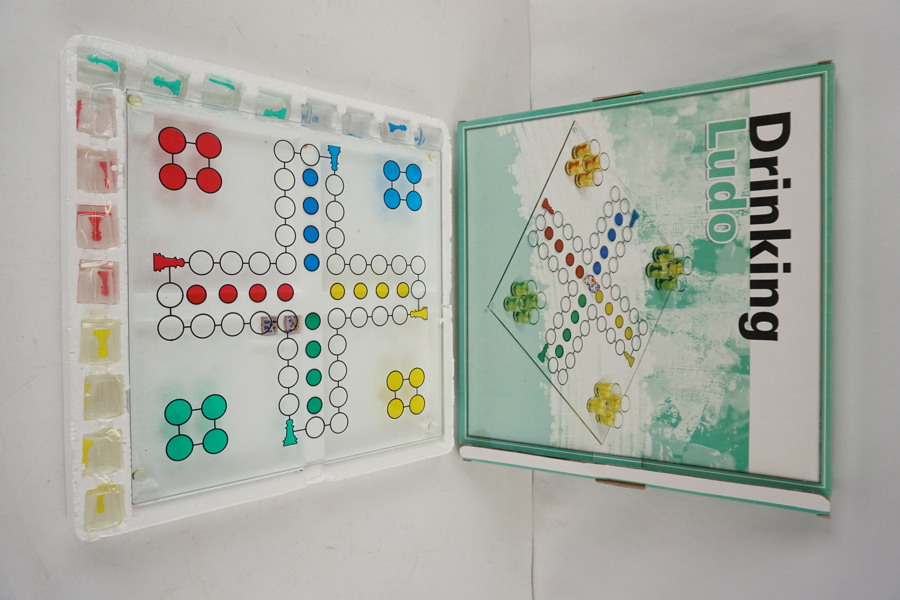 Drinking Ludo. A350