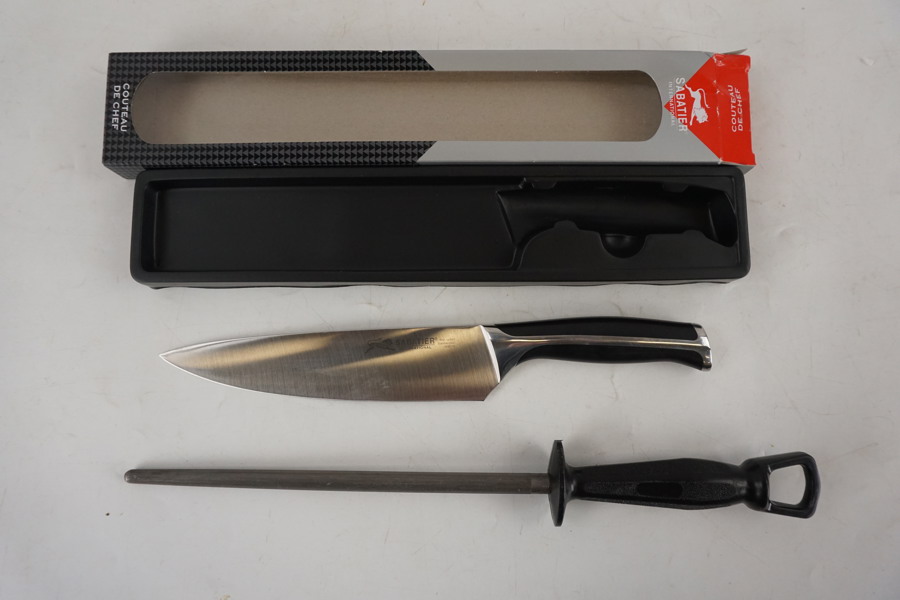 Sabatier Couteau De Chef  Kniv och Skärpstål. A351