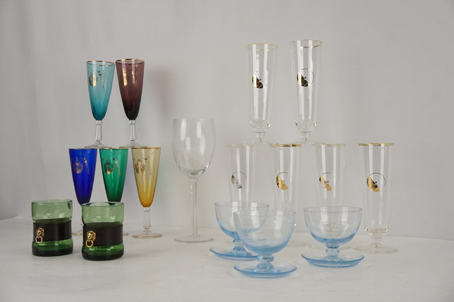San marino glas i olika färger, mm. A362