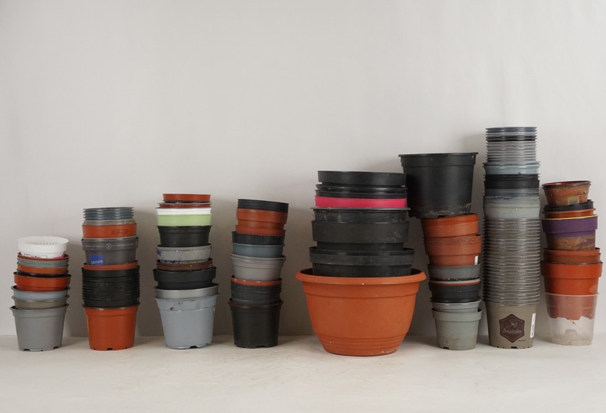 Diverse plastkrukor. BC461