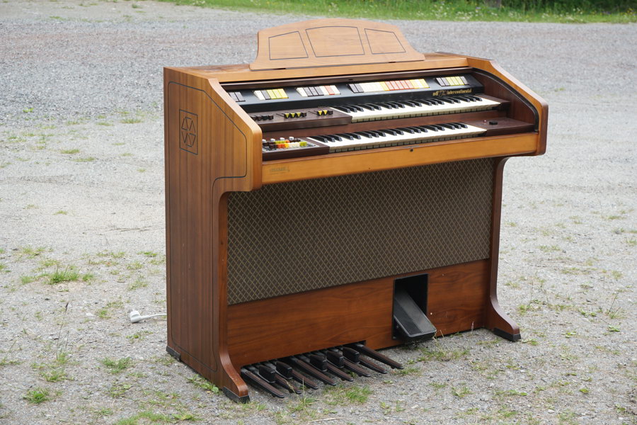 Viscount M.40 Intercontinental elorgel. B470