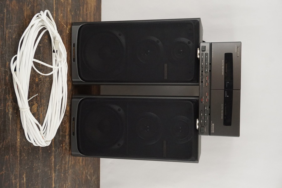 Pioneer CT-P410WR kassettdäck med 2st högtalare. BC434