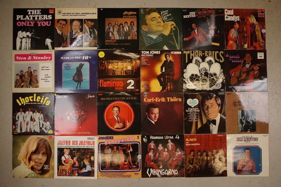 24 LP skivor, Johnny Cash's greatest hits mm. Bc430/