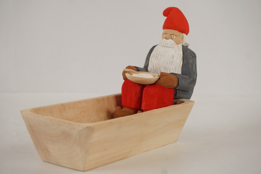 Sten Johansson tomte i trä. A45