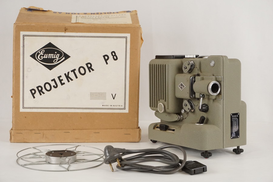 Eumig P8 projektor med originallåda. BC146