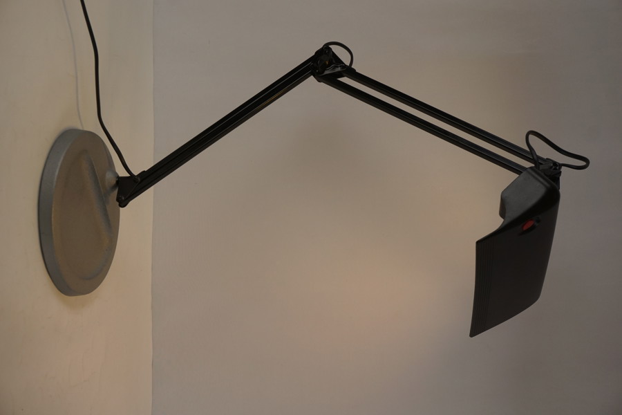 Lival Wing bordslampa. BC173