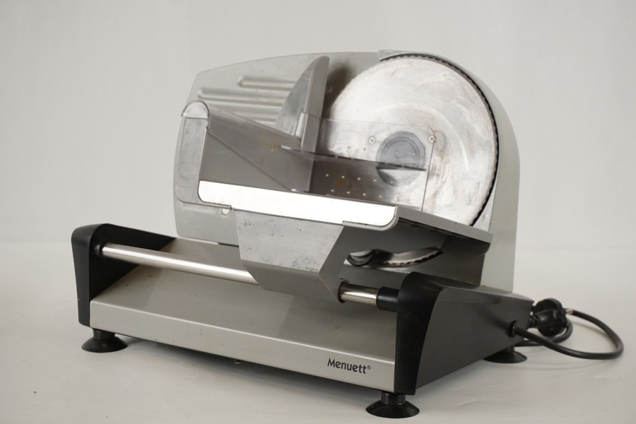 Menuett skärmaskin. BC188