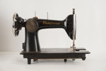 Husqvarna CB-N symaskin med Singer fotpedal i väska. BC6
