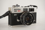 Ricoh 35 ZF - Analog kompaktkamera med Rikenon 40mm f/2.8 lins. A174
