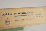 Gamla marmeladburkar, elektriska ljus från Osram & julaffischer mm. BC278