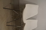 4st Stolar i Eames-stil DSX med kromade metallben. B13