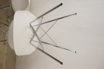 4st Stolar i Eames-stil DSX med kromade metallben. B13