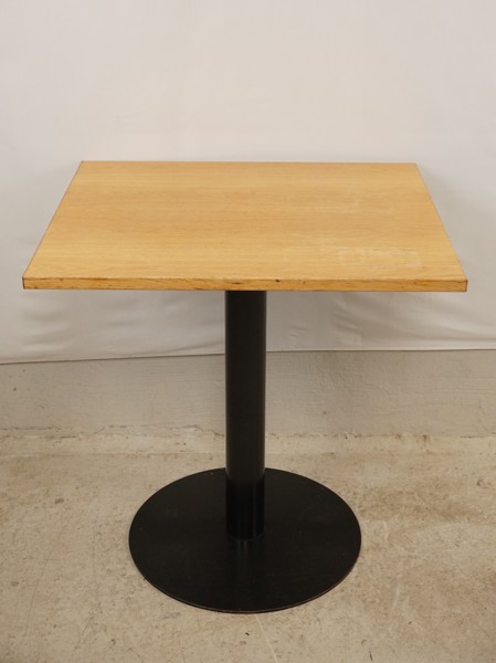 Ståbord/Cafébord. B16