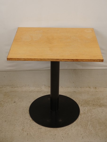 Ståbord/Cafébord. B17