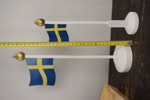Bricka från IKEA, 2-soptunnor, trädflaggor Sverige mm. B103