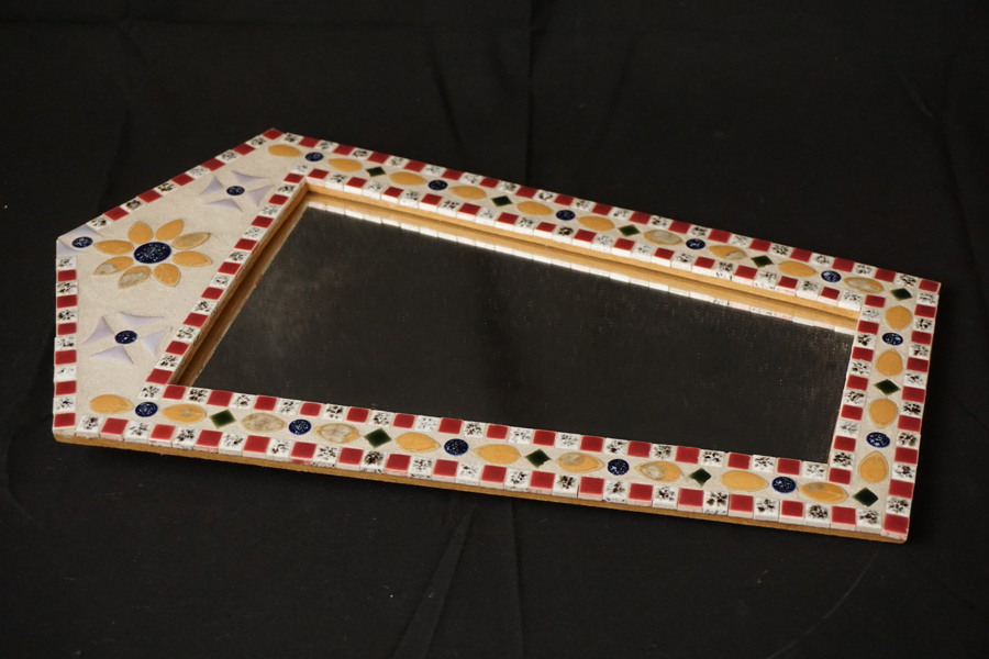 Spegel med mosaikram. A12
