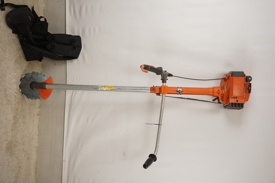 Husqvarna 265RX röjsåg. B149