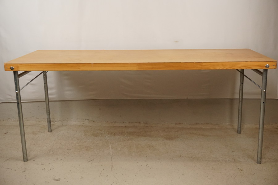 Fällbart bord Eljbordet AB. B160