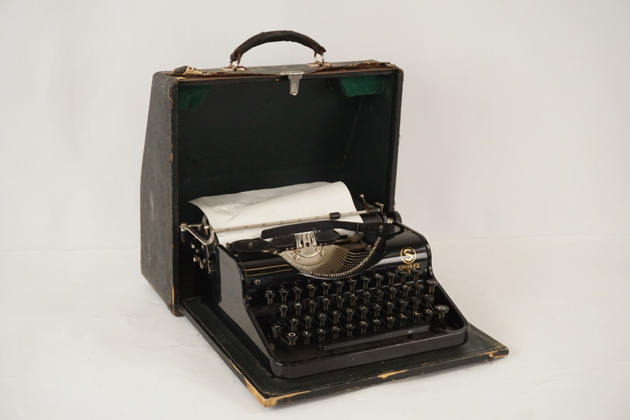 Simplex Olympia Skrivmaskin. BC175