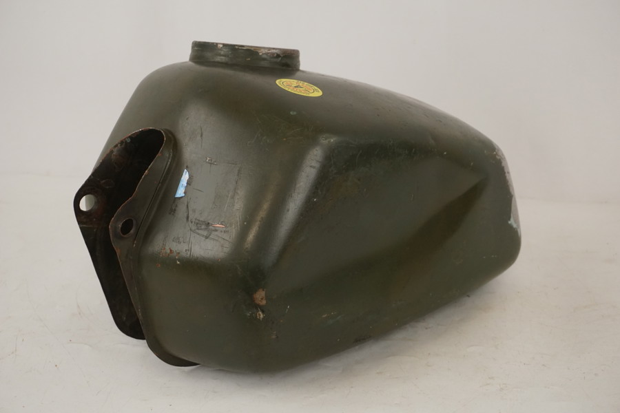 Tank Husqvarna. B190