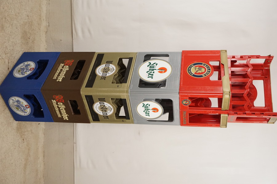 6st Plastbackar. Paulaner mm. B245