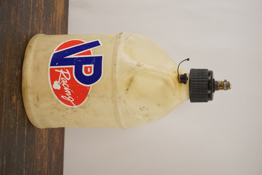 VP Racing Fuels Motorsport bensinpåfyllningsbehållare. B249