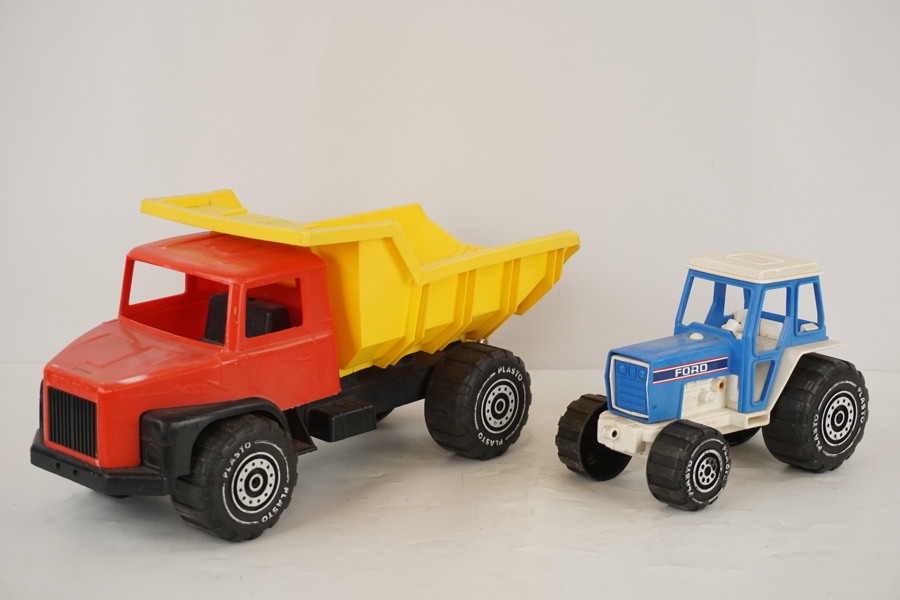 Plasto lastbil  & traktor Ford. A43