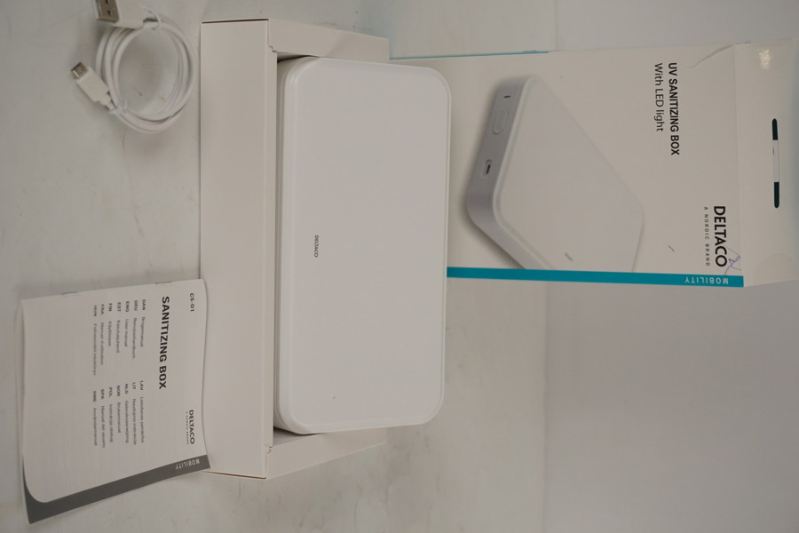 UV sanitizing box. A44