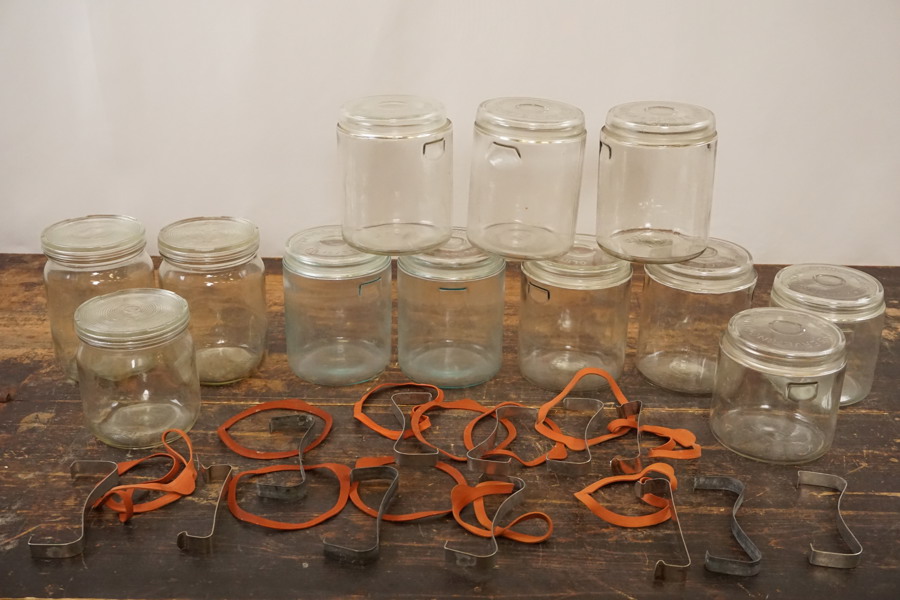 12st Konserveringsburk med lock i glas. BC301