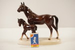 Porslinsfigur häst & föl. G27