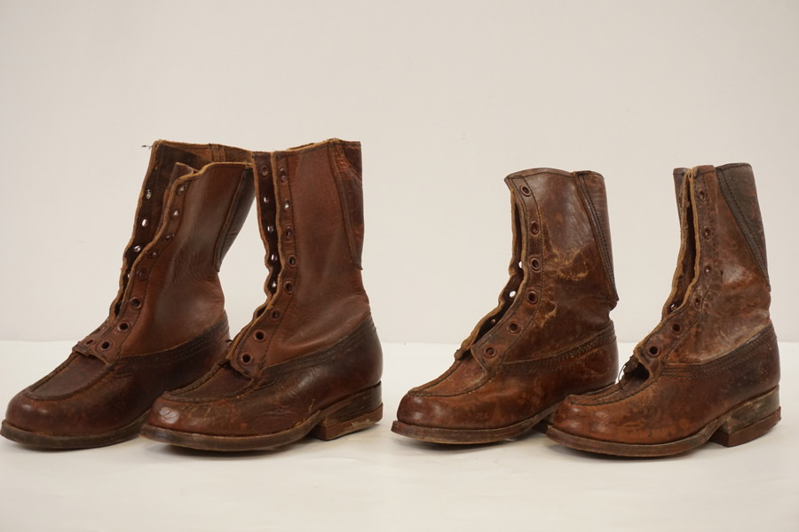 2 par Barnstövlar i läder st 28/27. A62