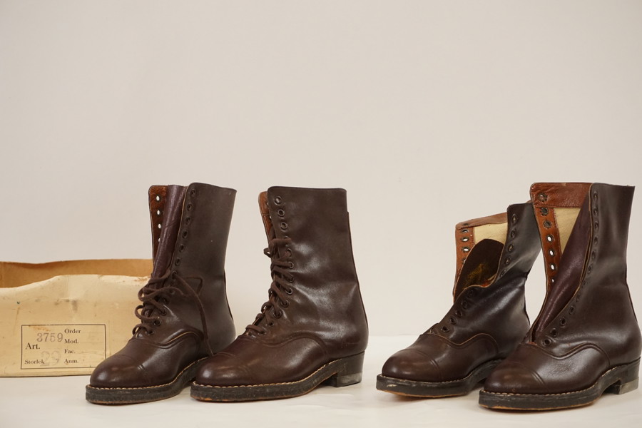 2 par Barnstövlar i läder st 29.  A67