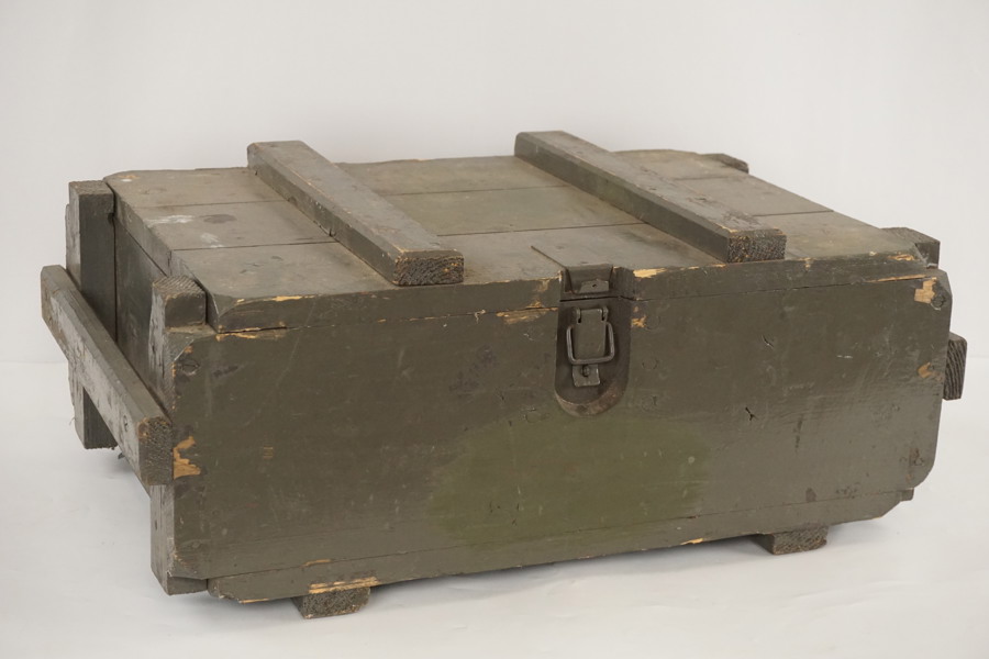 Trälåda grön målat. B333