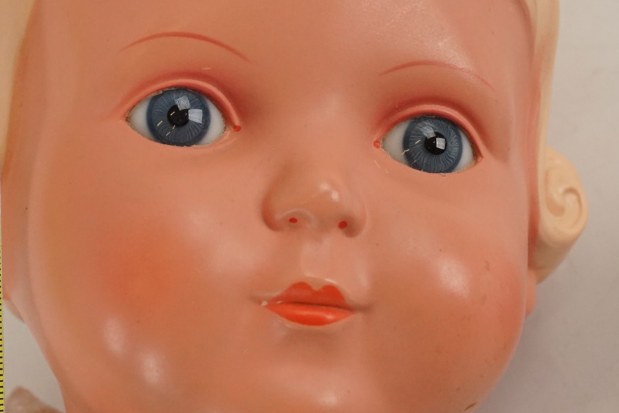 Gammal docka sköldpaddsmärkt 56. A262/