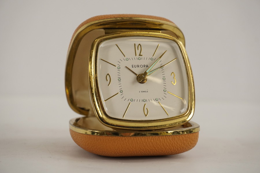 Resväckarklocka Europa. A247/