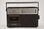 Grundig RR120 kassettbandspelare. D50