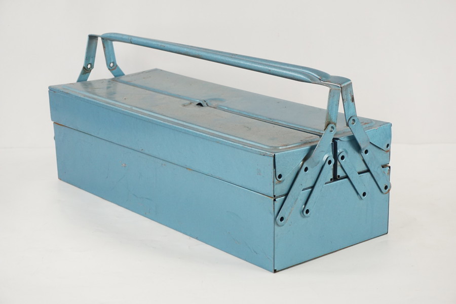 Verktygslåda i metal. D57