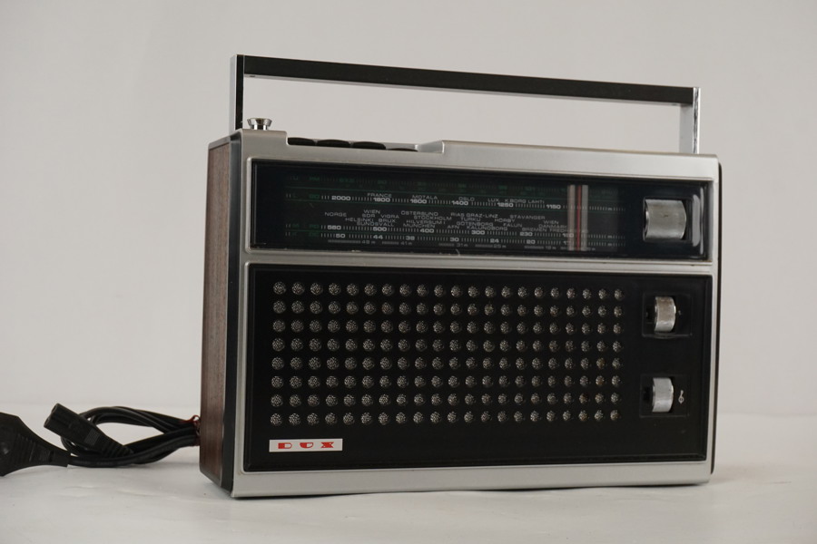 Radio Dux DX7406-33. D121