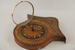 Äldre Väggklocka i näver. A124