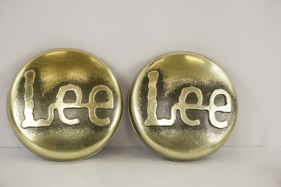 2st Väggdekoration i plast Lee. A127