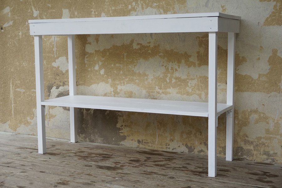 Avlastningsbord vitmålat. B392