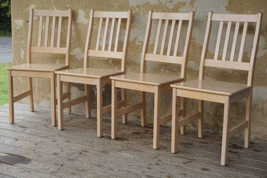 4st Stolar Esse. B401