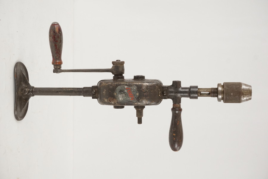 Ixion Bröstborr. C47/