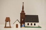 Trämodell av en kyrka mm. A41/