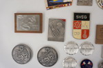 Märken medaljer m.m. A14/